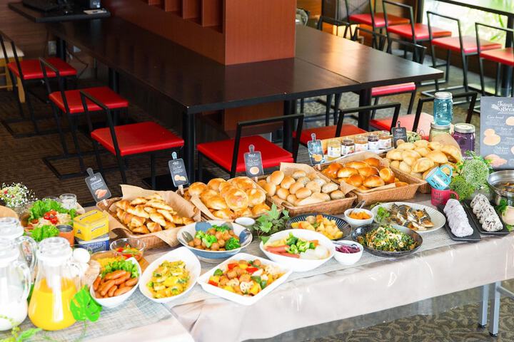 Breakfast buffet