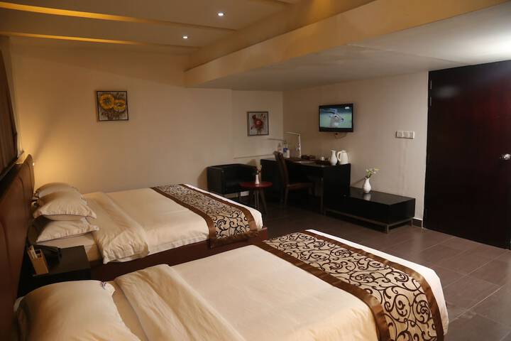 Room 11 of 49