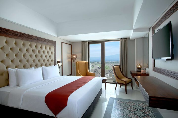 Room 15 of 42