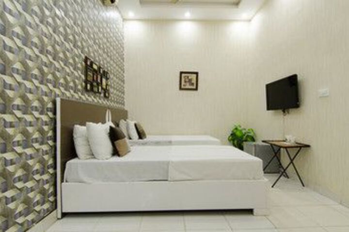 Room 21 of 43