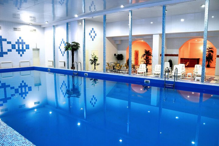 Pool 16 of 44