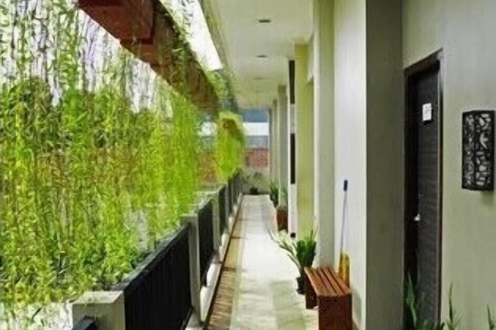 Terrace/Patio 16 of 34