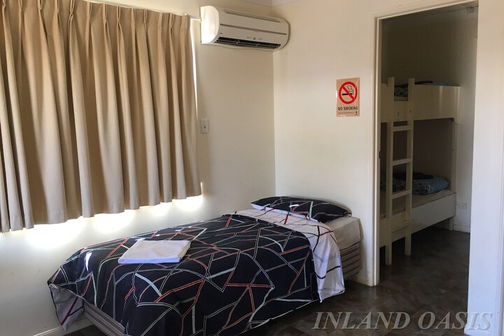 Room 10 of 80