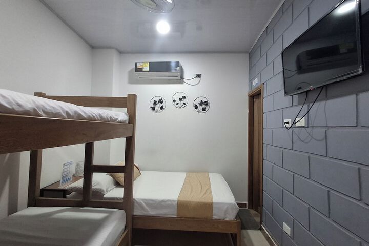 Room 25 of 95