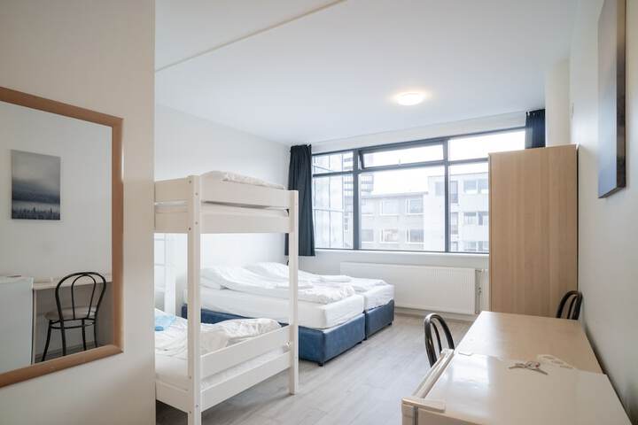 Room 3 of 23