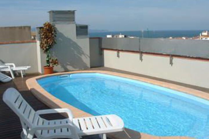 Pool 13 of 13