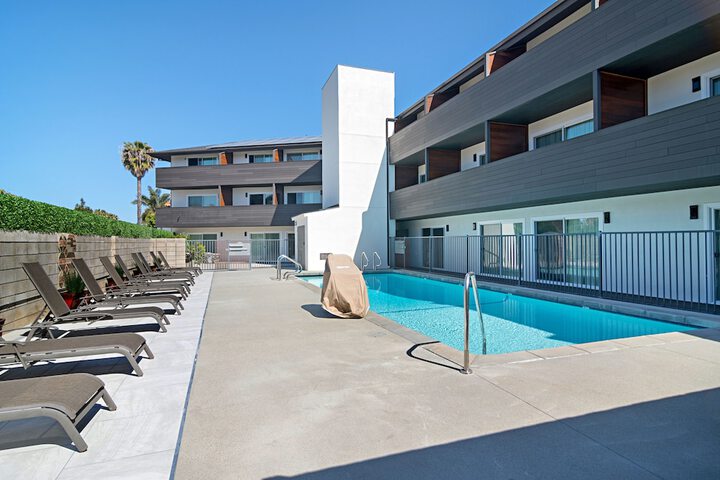 Pool 29 of 42