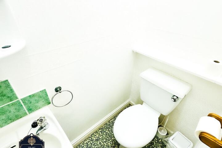 Room 30 of 49