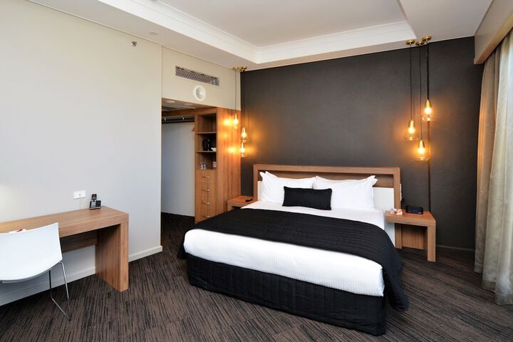 Room 8 of 78