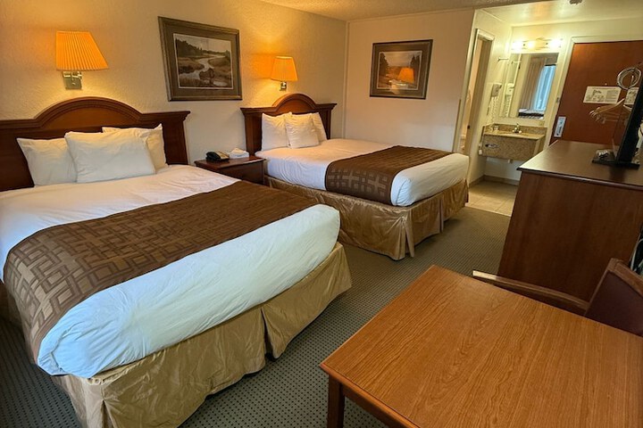 Room 7 of 22