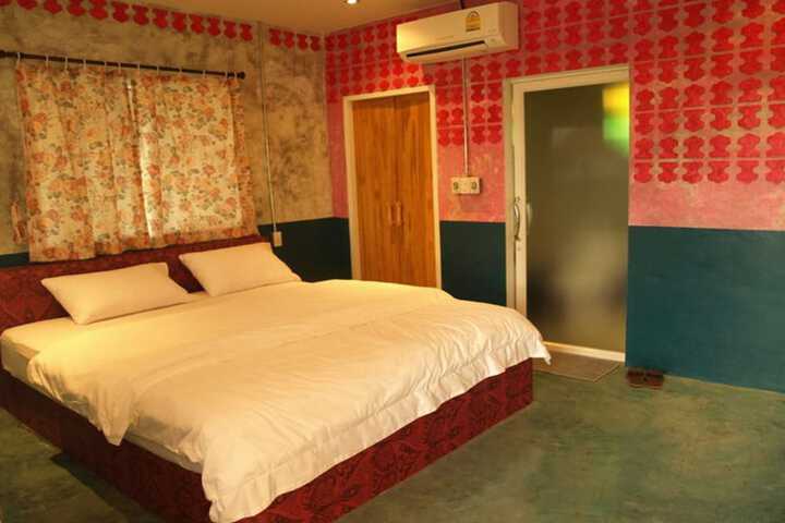 Room 5 of 20