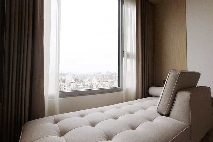 Room 52 of 92