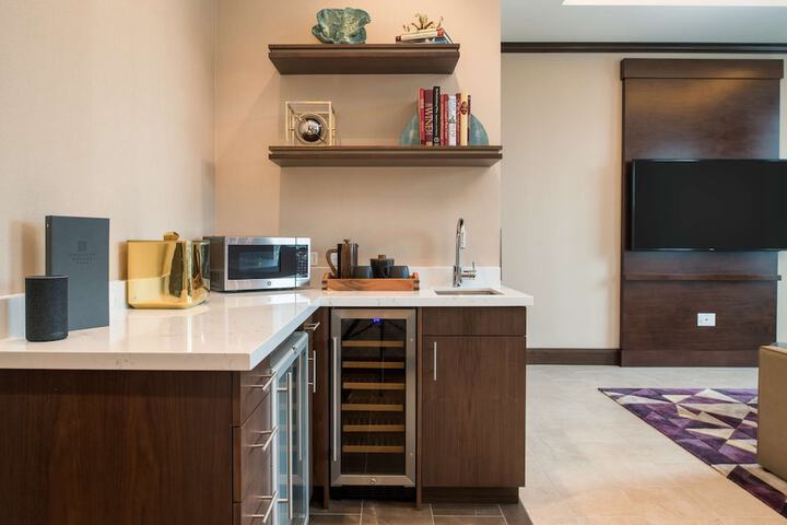 Private kitchenette