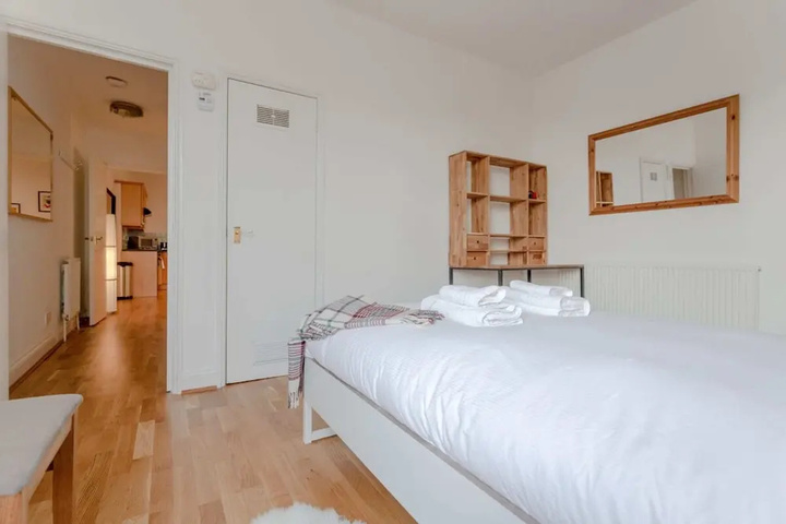 Room 21 of 21