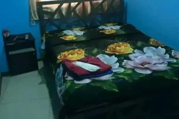 Room 2 of 5