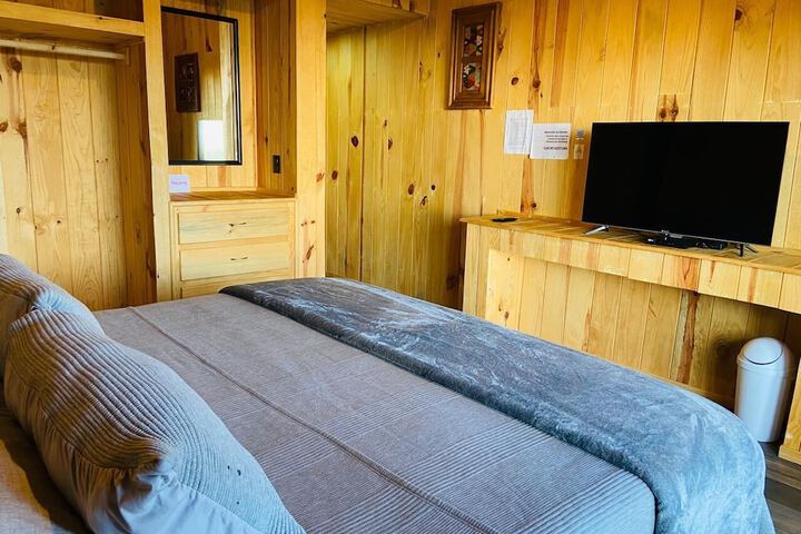 Room 4 of 14