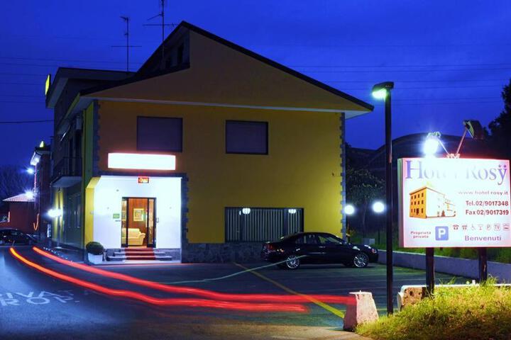 Hotel Rosy
