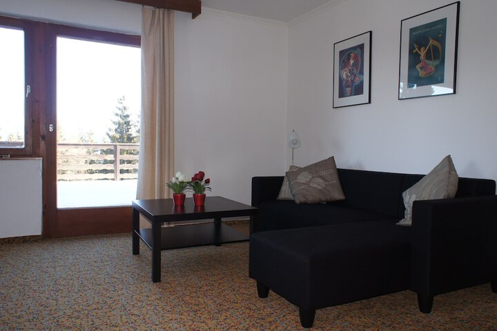 Room 26 of 77