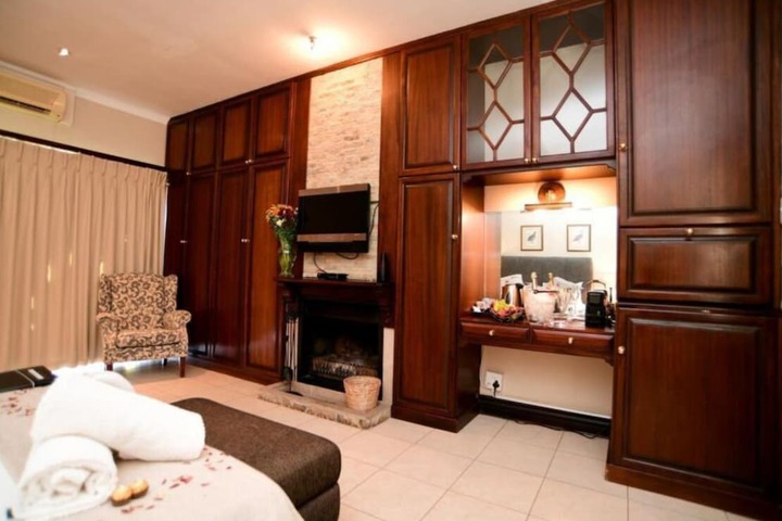 Room 7 of 26