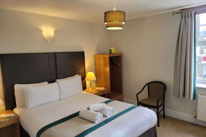 Room 15 of 43
