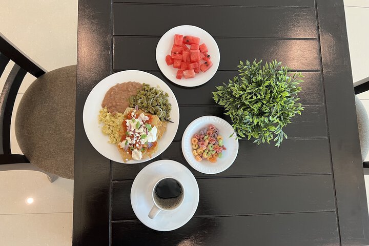 Breakfast/Coffee Service 40 of 46
