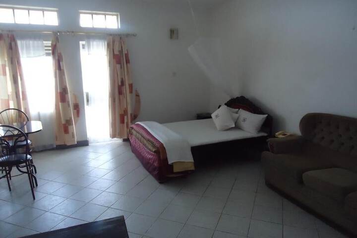 Room 21 of 57