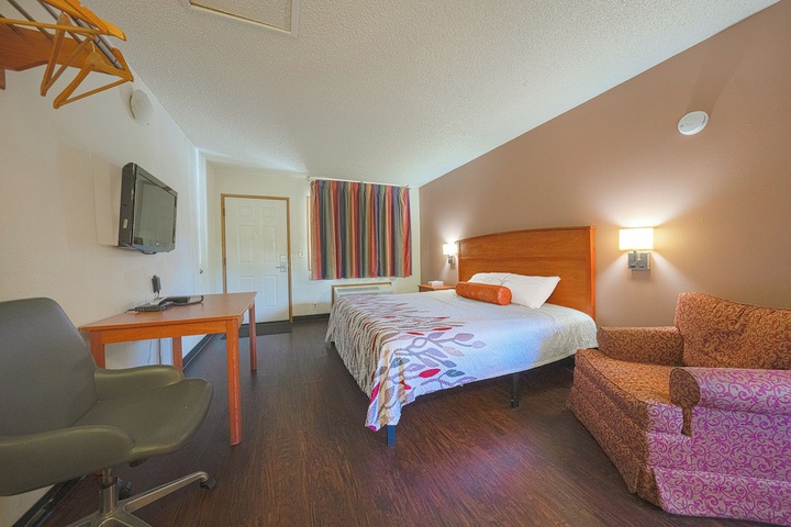 Room 12 of 60