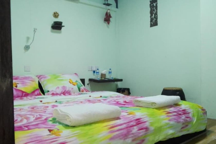 Room 7 of 43