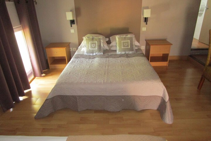 Room 8 of 44