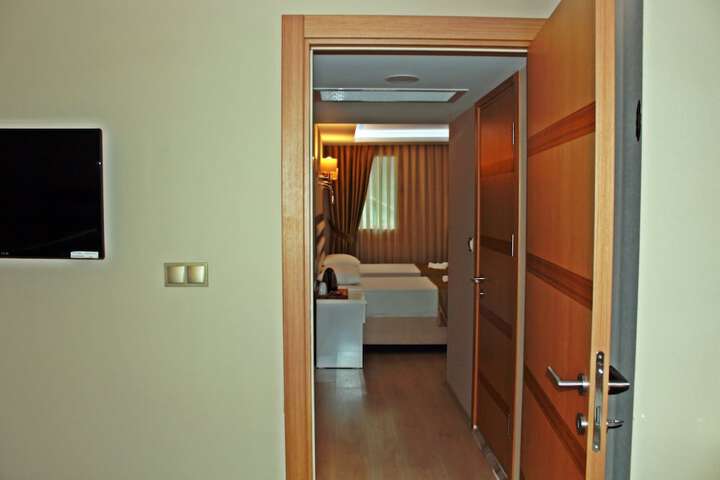 Room 29 of 50