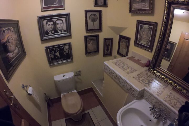 Room 30 of 39