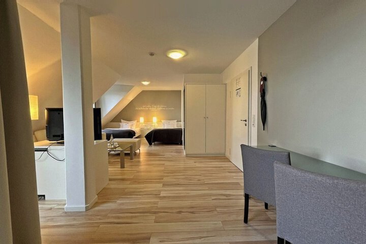 Room 18 of 55