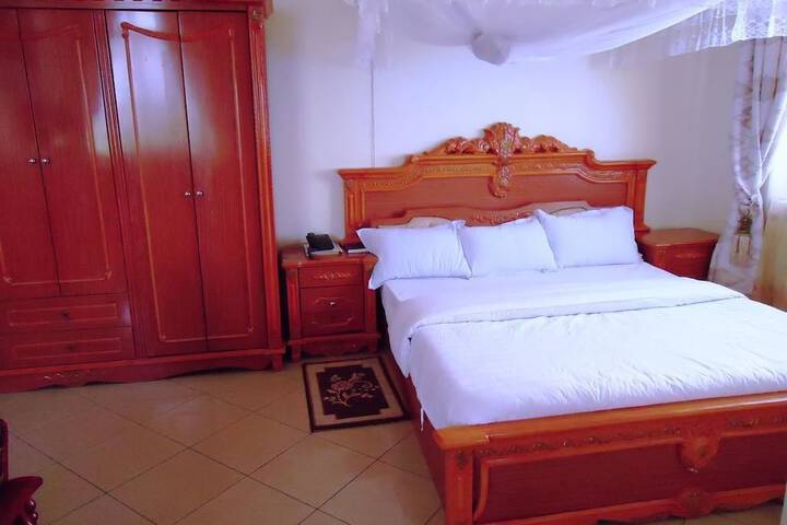 Room 8 of 46