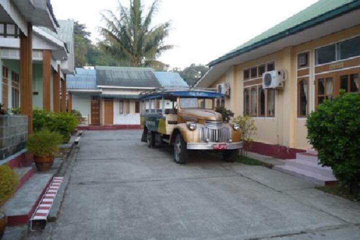 Mrauk Oo Nawarat Hotel