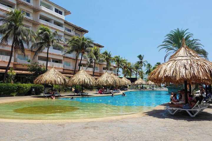 Pool Hotel