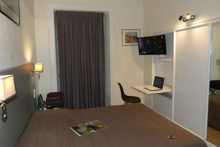 Room 14 of 60