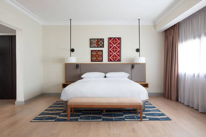 Room 12 of 124