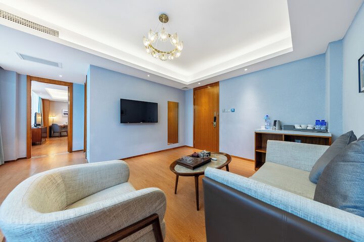 Room 26 of 53