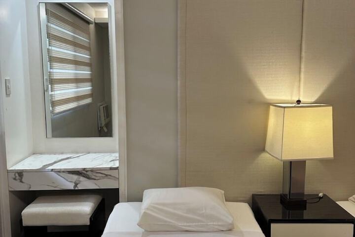 Room 4 of 29