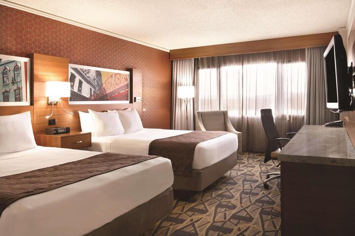 2 Queen Beds Accessible (2 of 4)