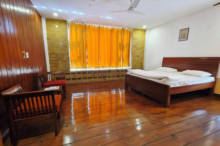 Room 56 of 181