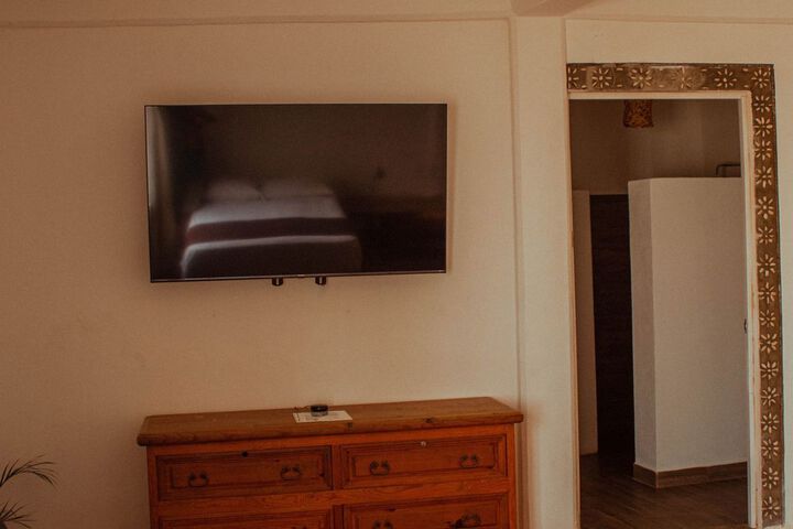 Room 28 of 42