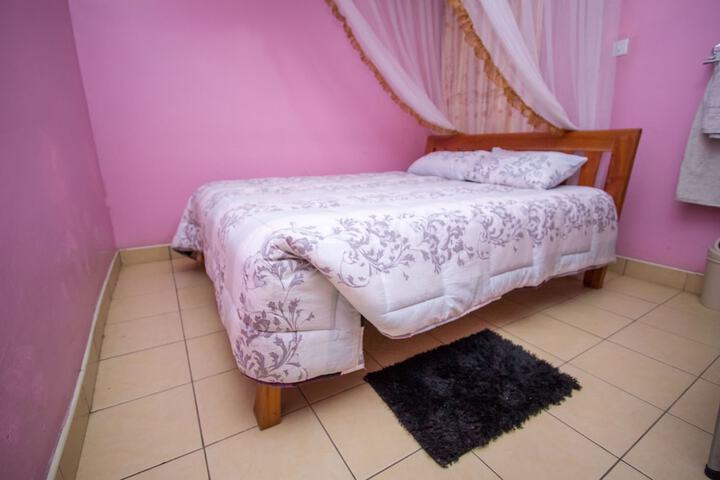 Room 9 of 39