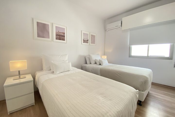 Room 2 of 15