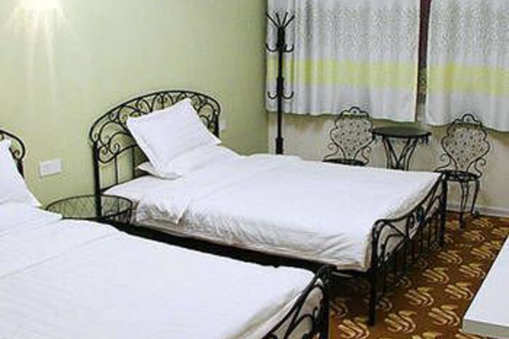 Room 14 of 19
