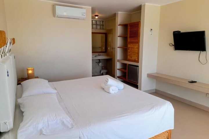 Room 7 of 30