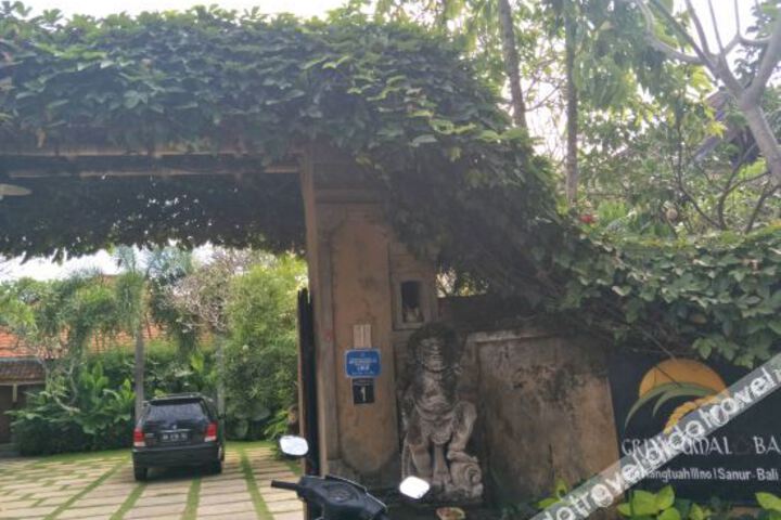 Griya Uma Laba Hotel