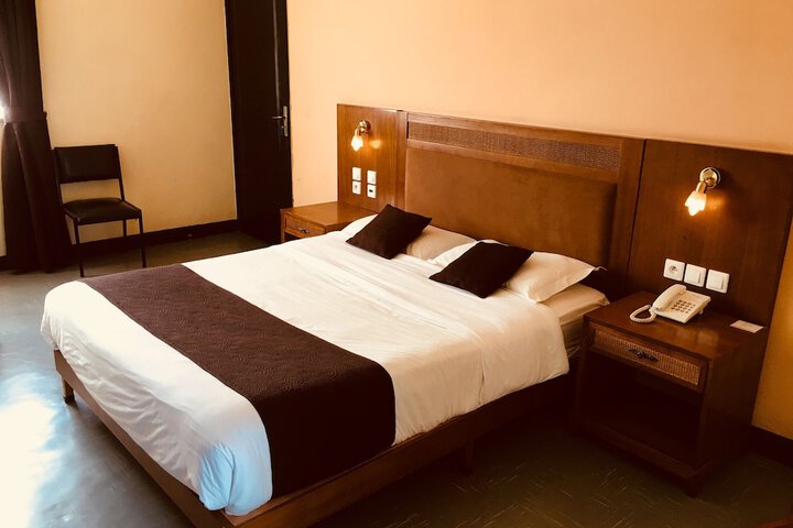 Room 17 of 48