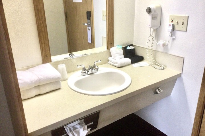 Room 15 of 15