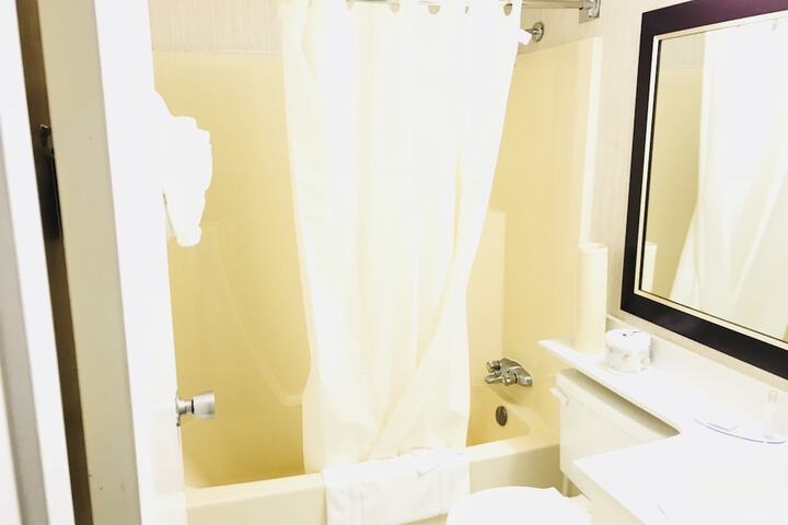 Room 46 of 65